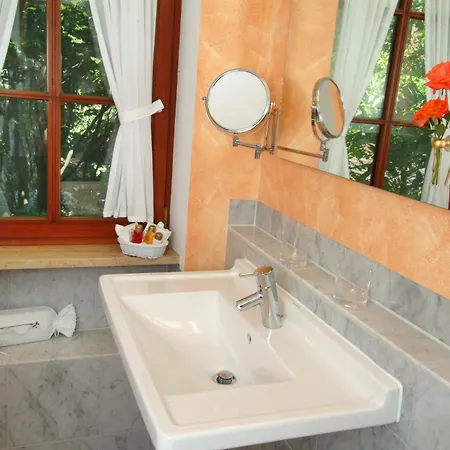 Leicht 酒店 Biebelried