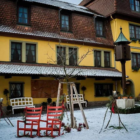 Leicht Hotel *